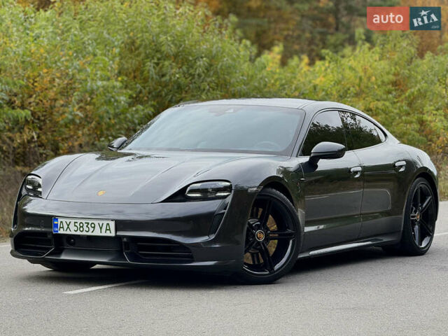 Порше Тайкан 2020 в Киеве на Automoto.ua Серый Порше Тайкан, объемом двигателя 0 л и пробегом 36 тыс. км за 83000 $, фото 1 на Automoto.ua