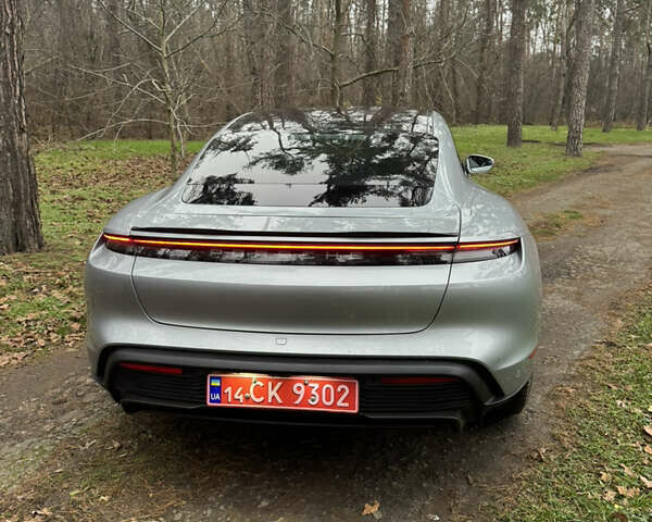 Серый Порше Тайкан, объемом двигателя 0 л и пробегом 55 тыс. км за 70000 $, фото 19 на Automoto.ua