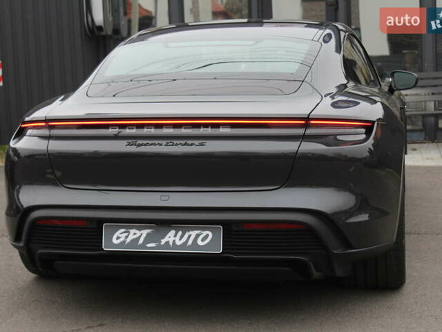 Серый Порше Тайкан, объемом двигателя 0 л и пробегом 1 тыс. км за 99700 $, фото 16 на Automoto.ua