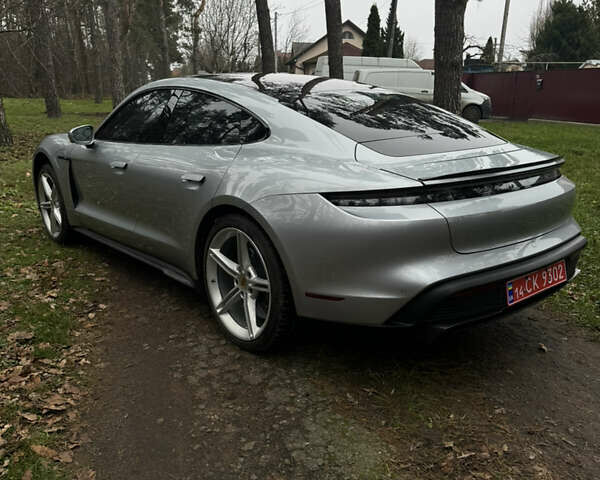 Серый Порше Тайкан, объемом двигателя 0 л и пробегом 55 тыс. км за 70000 $, фото 11 на Automoto.ua