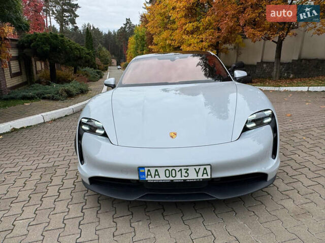 Серый Порше Тайкан, объемом двигателя 0 л и пробегом 17 тыс. км за 75000 $, фото 1 на Automoto.ua