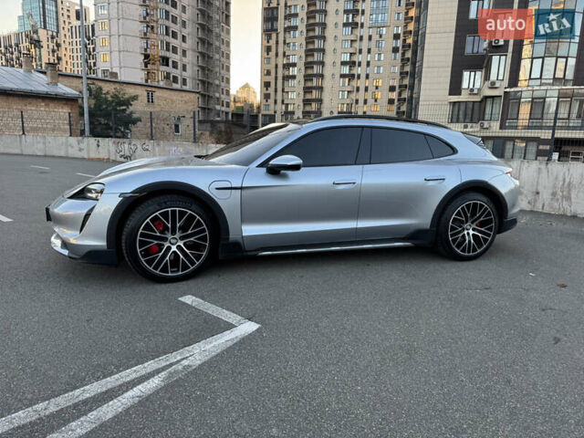 Серый Порше Тайкан, объемом двигателя 0 л и пробегом 114 тыс. км за 59500 $, фото 9 на Automoto.ua