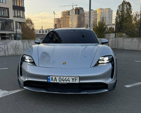 Серый Порше Тайкан, объемом двигателя 0 л и пробегом 114 тыс. км за 59500 $, фото 6 на Automoto.ua