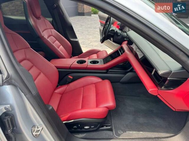 Серый Порше Тайкан, объемом двигателя 0 л и пробегом 80 тыс. км за 46600 $, фото 27 на Automoto.ua