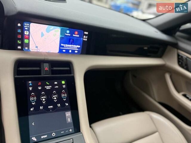 Серый Порше Тайкан, объемом двигателя 0 л и пробегом 53 тыс. км за 55000 $, фото 29 на Automoto.ua