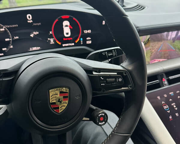 Серый Порше Тайкан, объемом двигателя 0 л и пробегом 55 тыс. км за 70000 $, фото 3 на Automoto.ua