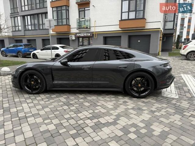 Серый Порше Тайкан, объемом двигателя 0 л и пробегом 53 тыс. км за 55000 $, фото 9 на Automoto.ua