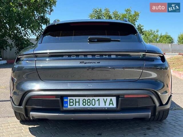 Сірий Порше Тайкан, об'ємом двигуна 0 л та пробігом 19 тис. км за 59900 $, фото 7 на Automoto.ua