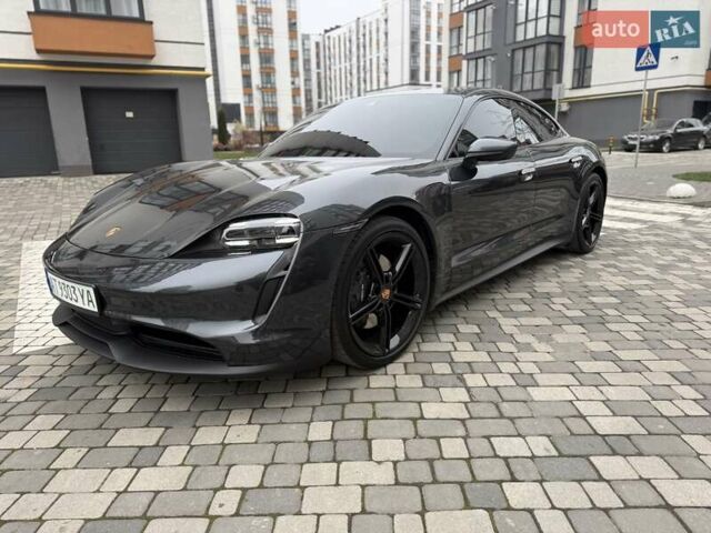 Серый Порше Тайкан, объемом двигателя 0 л и пробегом 53 тыс. км за 55000 $, фото 6 на Automoto.ua