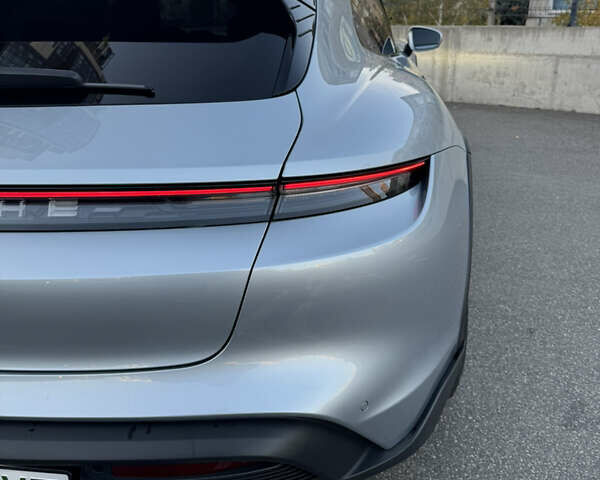 Серый Порше Тайкан, объемом двигателя 0 л и пробегом 114 тыс. км за 59500 $, фото 18 на Automoto.ua