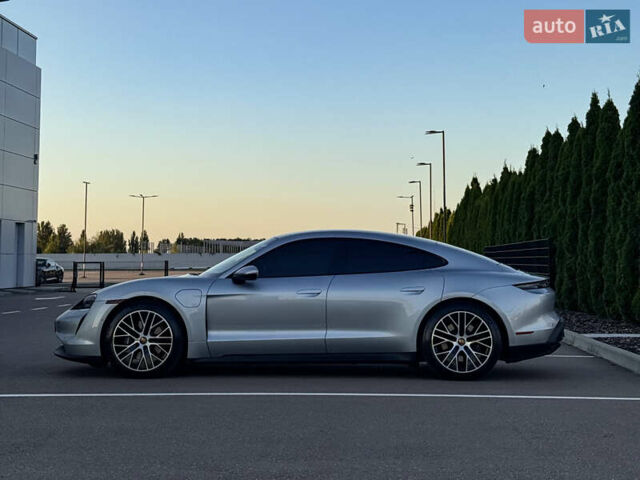 Серый Порше Тайкан, объемом двигателя 0 л и пробегом 82 тыс. км за 57500 $, фото 5 на Automoto.ua
