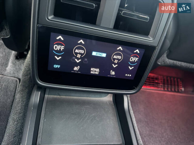 Серый Порше Тайкан, объемом двигателя 0 л и пробегом 114 тыс. км за 59500 $, фото 35 на Automoto.ua