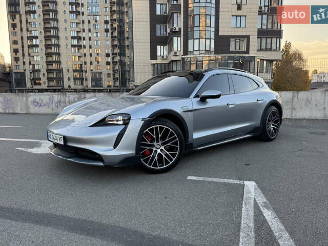 Серый Порше Тайкан, объемом двигателя 0 л и пробегом 114 тыс. км за 59500 $, фото 1 на Automoto.ua