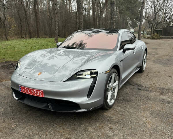 Серый Порше Тайкан, объемом двигателя 0 л и пробегом 55 тыс. км за 70000 $, фото 26 на Automoto.ua
