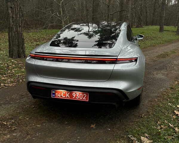 Серый Порше Тайкан, объемом двигателя 0 л и пробегом 55 тыс. км за 70000 $, фото 9 на Automoto.ua