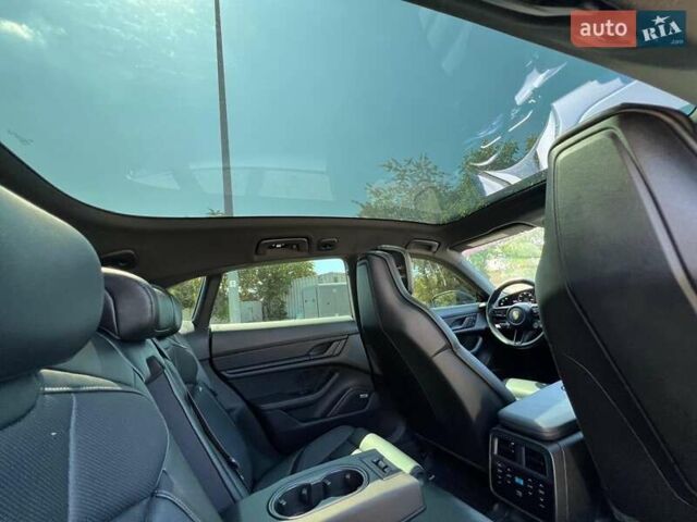 Сірий Порше Тайкан, об'ємом двигуна 0 л та пробігом 19 тис. км за 59900 $, фото 21 на Automoto.ua