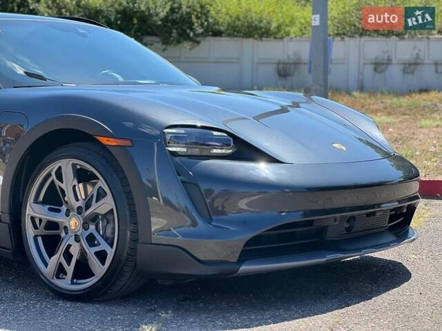 Сірий Порше Тайкан, об'ємом двигуна 0 л та пробігом 19 тис. км за 59900 $, фото 11 на Automoto.ua