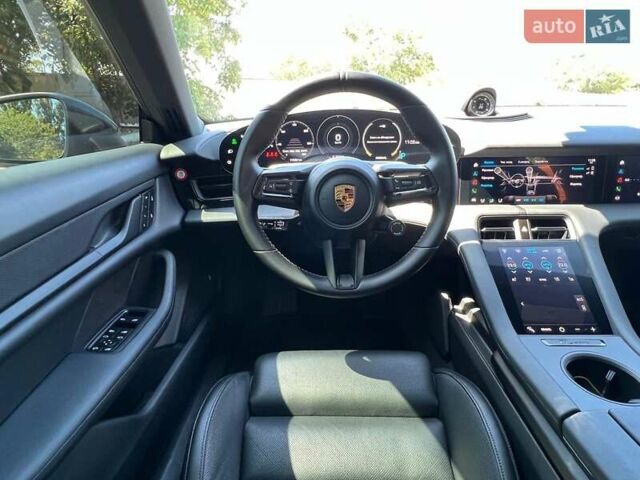 Сірий Порше Тайкан, об'ємом двигуна 0 л та пробігом 19 тис. км за 59900 $, фото 22 на Automoto.ua
