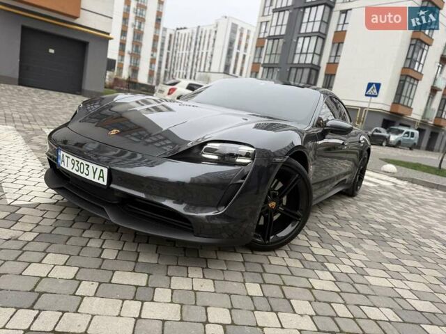 Серый Порше Тайкан, объемом двигателя 0 л и пробегом 53 тыс. км за 55000 $, фото 21 на Automoto.ua