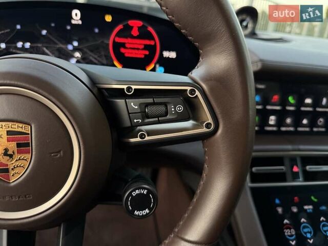 Серый Порше Тайкан, объемом двигателя 0 л и пробегом 63 тыс. км за 72100 $, фото 47 на Automoto.ua