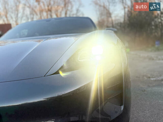 Серый Порше Тайкан, объемом двигателя 0 л и пробегом 63 тыс. км за 85000 $, фото 26 на Automoto.ua