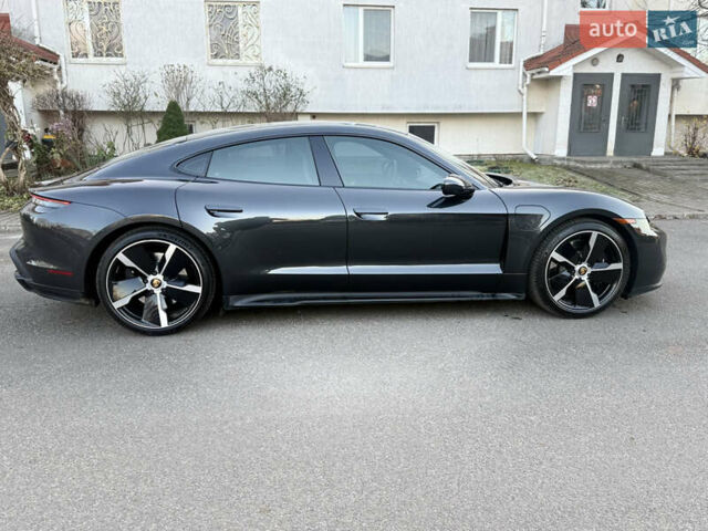Серый Порше Тайкан, объемом двигателя 0 л и пробегом 63 тыс. км за 85000 $, фото 17 на Automoto.ua