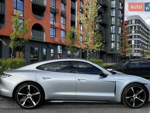 Серый Порше Тайкан, объемом двигателя 0 л и пробегом 21 тыс. км за 55000 $, фото 11 на Automoto.ua