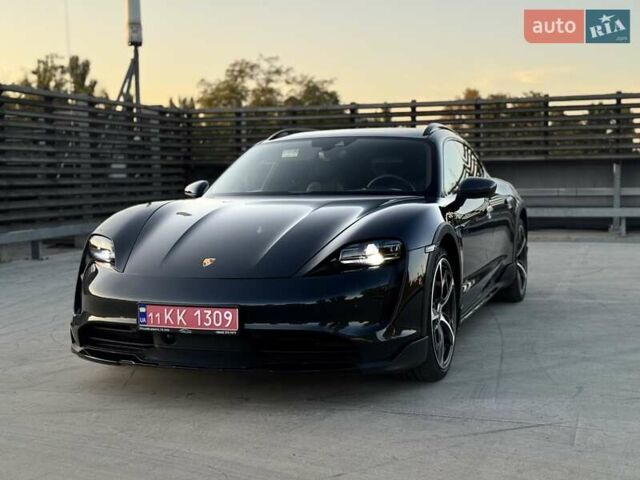 Серый Порше Тайкан, объемом двигателя 0 л и пробегом 63 тыс. км за 72100 $, фото 2 на Automoto.ua