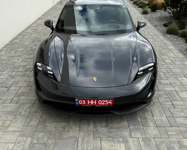 Серый Порше Тайкан, объемом двигателя 0 л и пробегом 55 тыс. км за 52400 $, фото 22 на Automoto.ua