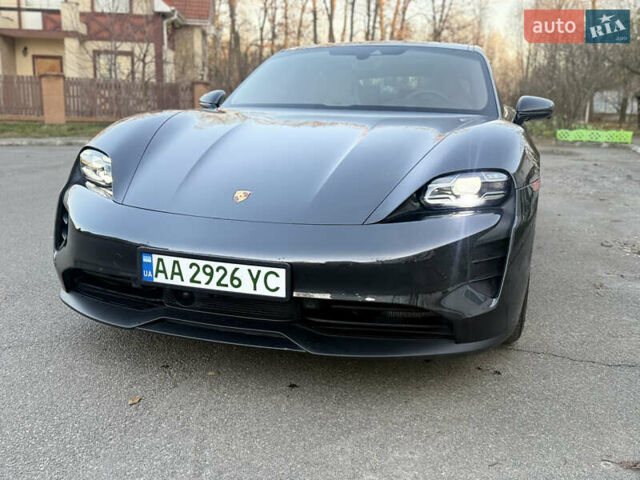 Серый Порше Тайкан, объемом двигателя 0 л и пробегом 63 тыс. км за 85000 $, фото 4 на Automoto.ua