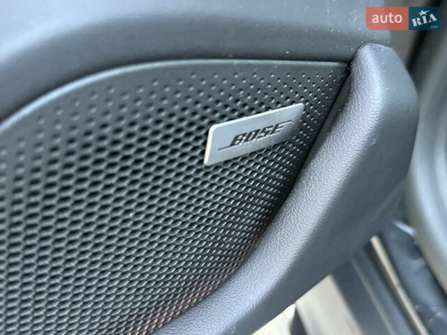 Серый Порше Тайкан, объемом двигателя 0 л и пробегом 63 тыс. км за 85000 $, фото 35 на Automoto.ua