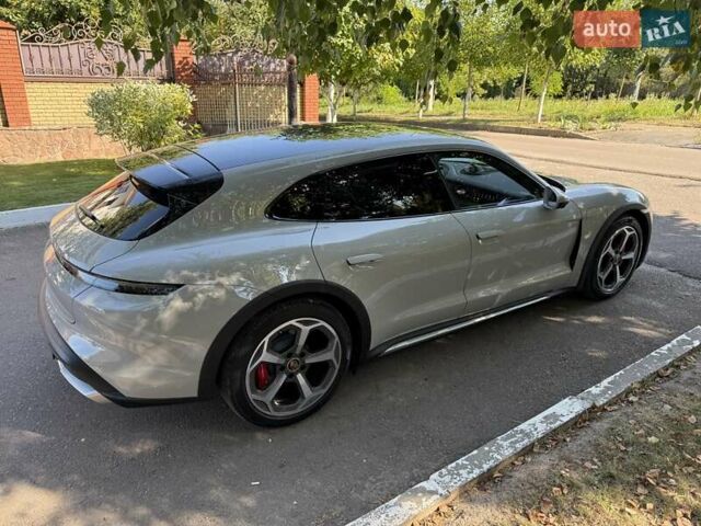 Серый Порше Тайкан, объемом двигателя 0 л и пробегом 1 тыс. км за 106900 $, фото 16 на Automoto.ua