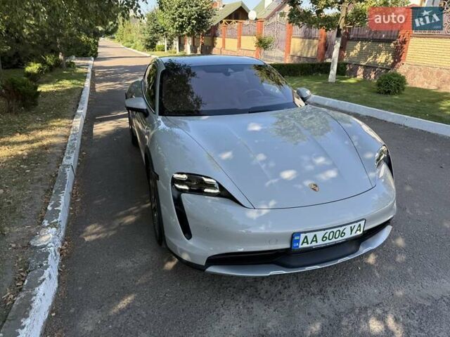 Серый Порше Тайкан, объемом двигателя 0 л и пробегом 1 тыс. км за 106900 $, фото 9 на Automoto.ua