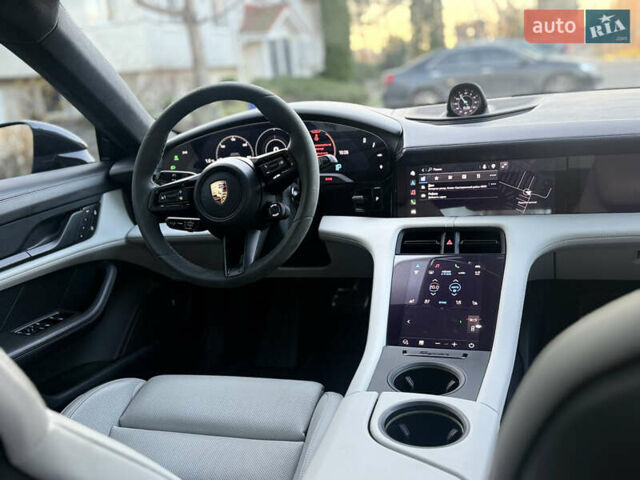 Серый Порше Тайкан, объемом двигателя 0 л и пробегом 63 тыс. км за 85000 $, фото 40 на Automoto.ua