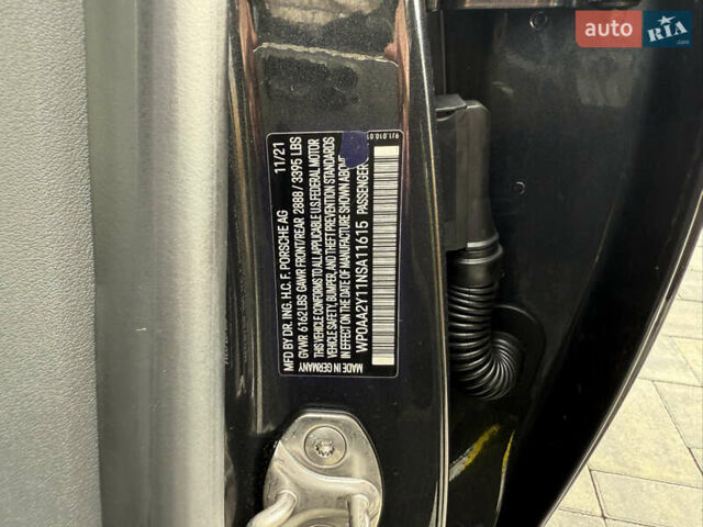 Серый Порше Тайкан, объемом двигателя 0 л и пробегом 55 тыс. км за 52400 $, фото 40 на Automoto.ua