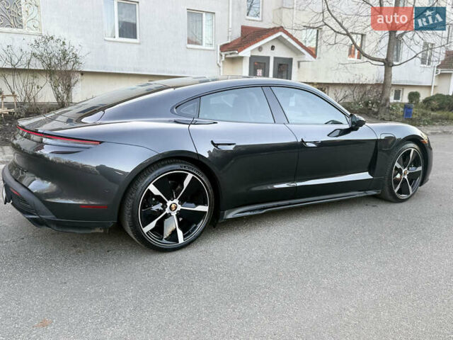 Серый Порше Тайкан, объемом двигателя 0 л и пробегом 63 тыс. км за 85000 $, фото 16 на Automoto.ua
