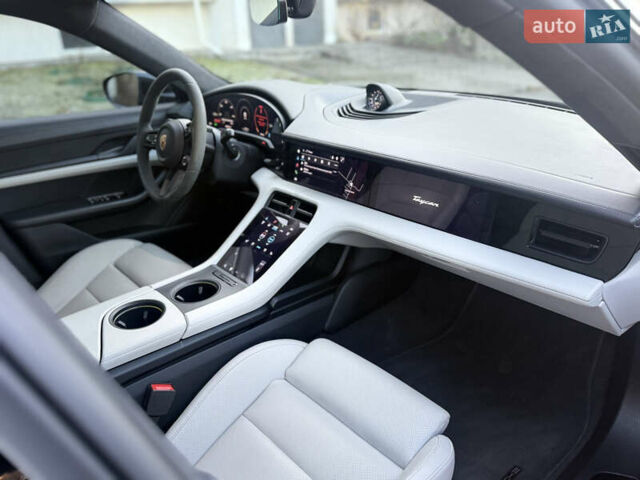 Серый Порше Тайкан, объемом двигателя 0 л и пробегом 63 тыс. км за 85000 $, фото 42 на Automoto.ua