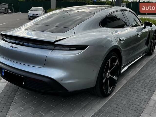 Серый Порше Тайкан, объемом двигателя 0 л и пробегом 21 тыс. км за 55000 $, фото 12 на Automoto.ua