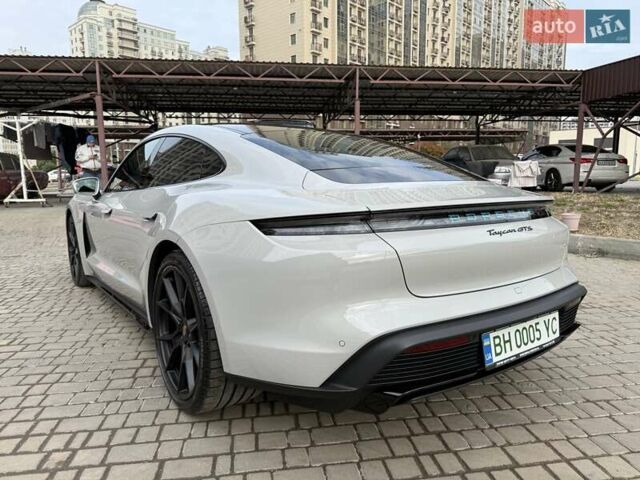Серый Порше Тайкан, объемом двигателя 0 л и пробегом 10 тыс. км за 92000 $, фото 3 на Automoto.ua