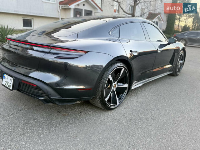 Серый Порше Тайкан, объемом двигателя 0 л и пробегом 63 тыс. км за 85000 $, фото 15 на Automoto.ua