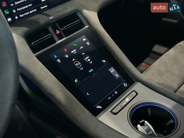 Серый Порше Тайкан, объемом двигателя 0 л и пробегом 10 тыс. км за 93000 $, фото 26 на Automoto.ua