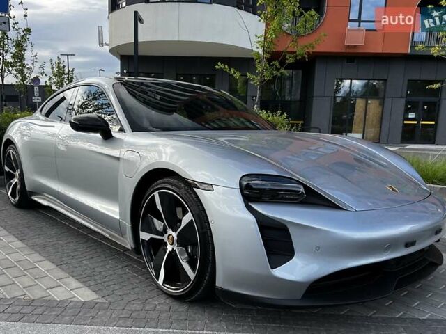 Серый Порше Тайкан, объемом двигателя 0 л и пробегом 21 тыс. км за 55000 $, фото 1 на Automoto.ua