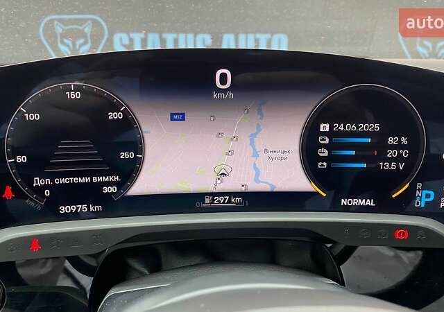 Сірий Порше Тайкан, об'ємом двигуна 0 л та пробігом 30 тис. км за 77000 $, фото 24 на Automoto.ua