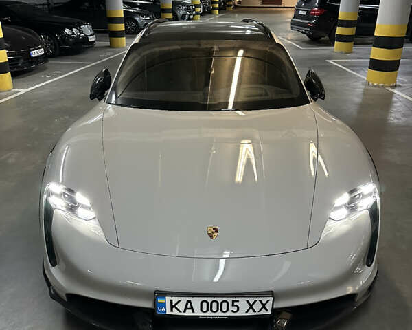 Серый Порше Тайкан, объемом двигателя 0 л и пробегом 7 тыс. км за 177000 $, фото 9 на Automoto.ua