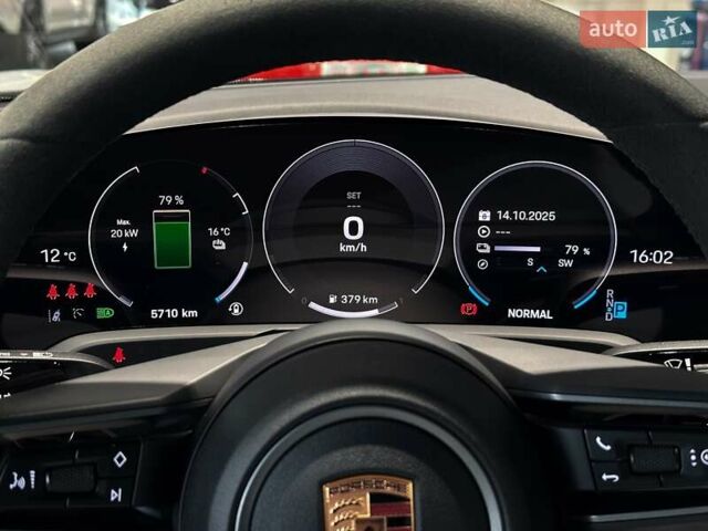 Серый Порше Тайкан, объемом двигателя 0 л и пробегом 5 тыс. км за 104000 $, фото 16 на Automoto.ua