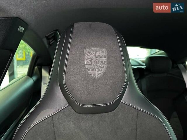 Серый Порше Тайкан, объемом двигателя 0 л и пробегом 5 тыс. км за 104000 $, фото 19 на Automoto.ua