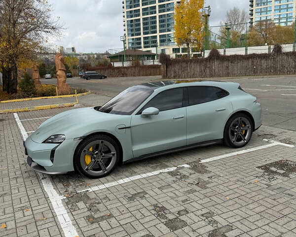 Серый Порше Тайкан, объемом двигателя 0 л и пробегом 24 тыс. км за 180000 $, фото 5 на Automoto.ua