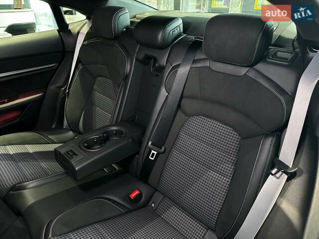 Серый Порше Тайкан, объемом двигателя 0 л и пробегом 5 тыс. км за 104000 $, фото 23 на Automoto.ua