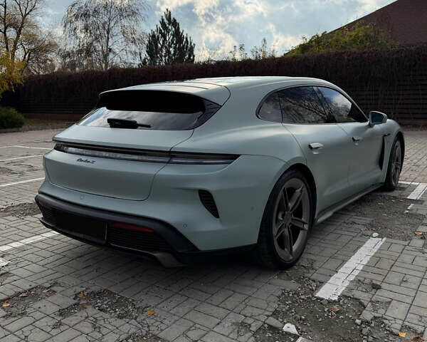 Серый Порше Тайкан, объемом двигателя 0 л и пробегом 24 тыс. км за 180000 $, фото 4 на Automoto.ua