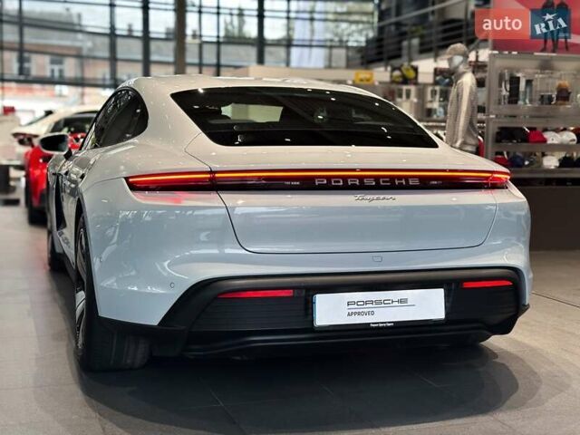 Серый Порше Тайкан, объемом двигателя 0 л и пробегом 5 тыс. км за 104000 $, фото 4 на Automoto.ua